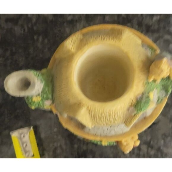 Vintage Miniature Cottage-Shaped Teapot With Lid and Kitties and Flowers - Picture 2 of 14